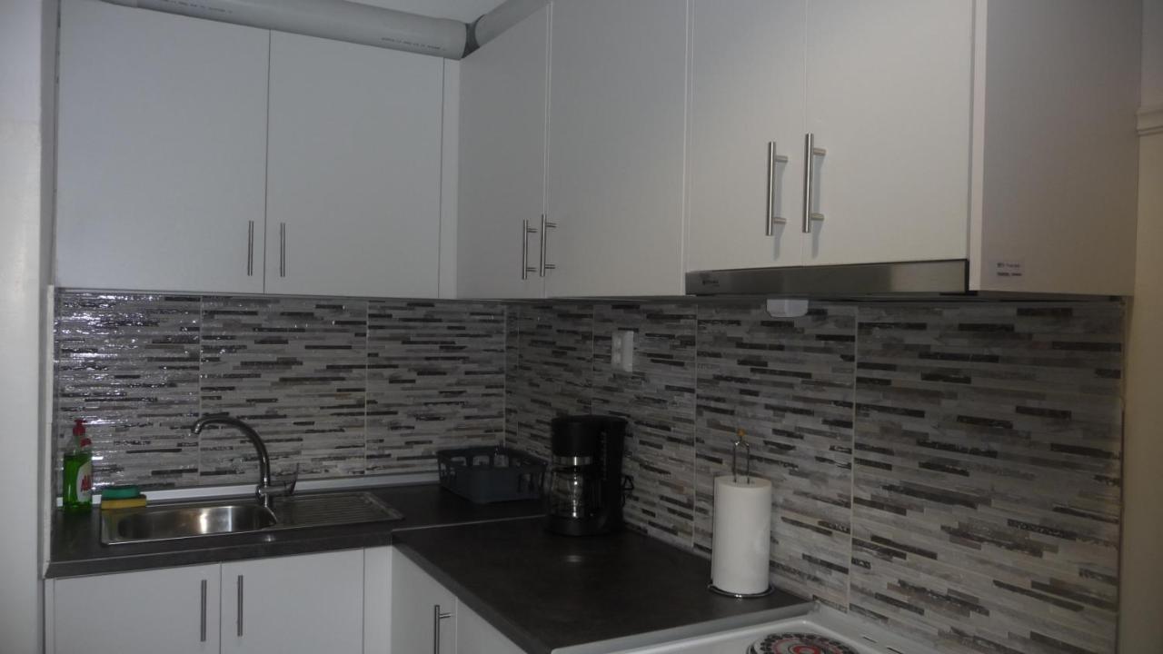 D&J Central Appartment ヨアニナ エクステリア 写真