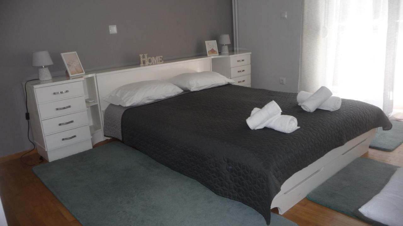 D&J Central Appartment ヨアニナ エクステリア 写真